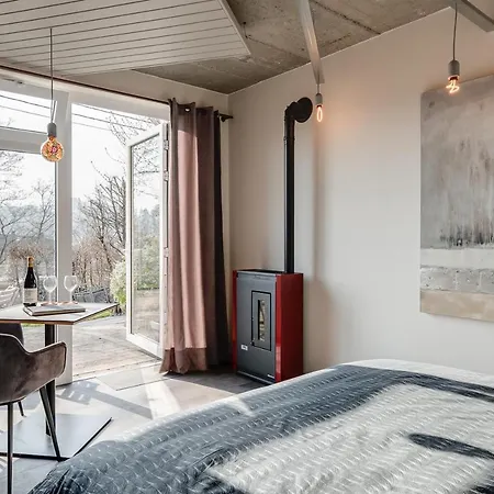 ベッド・アンド・ブレックファスト Le Garage 3*