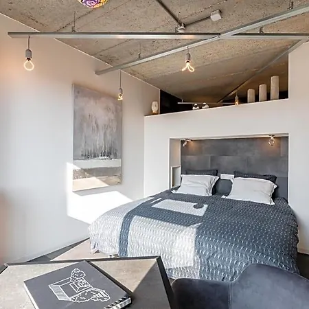 Le Garage - Ancien Garage Reinvente En Cocon Chaleureux A ベッド・アンド・ブレックファスト