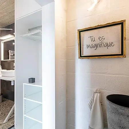 Le Garage - Ancien Garage Reinvente En Cocon Chaleureux A ベッド・アンド・ブレックファスト