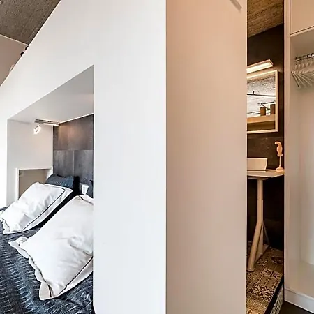Le Garage - Ancien Garage Reinvente En Cocon Chaleureux A